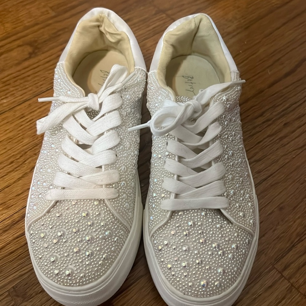 Betsy Johnson Sidny Ivory